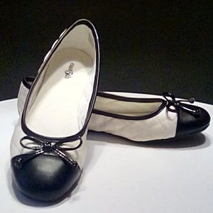 Two Tone Quilted Cream & Black Flats